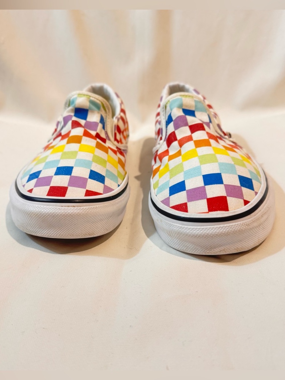 Vans Unisex 7 Men/8.5 Wmn Slip On Rainbow Checkerboard Skate Shoe EUC PRIDE - Picture 3 of 8